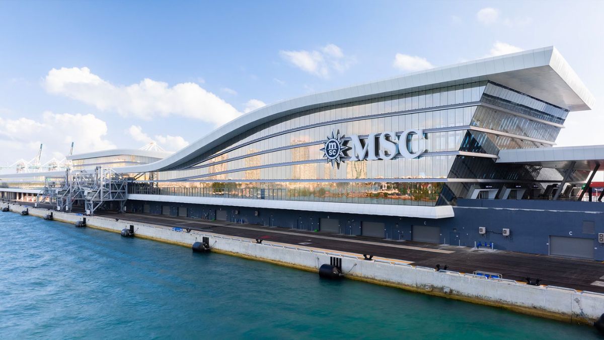 O Terminal da MSC em Miami é o maior terminal de cruzeiros do mundo, capaz de receber três navios e movimentar até 36 mil hóspedes por dia/Divulgação/MSC