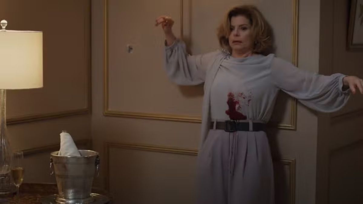 A figurinista manteve o estilo original do figurino de Odete Roitman no dia do atentato/Reprodução/Globo