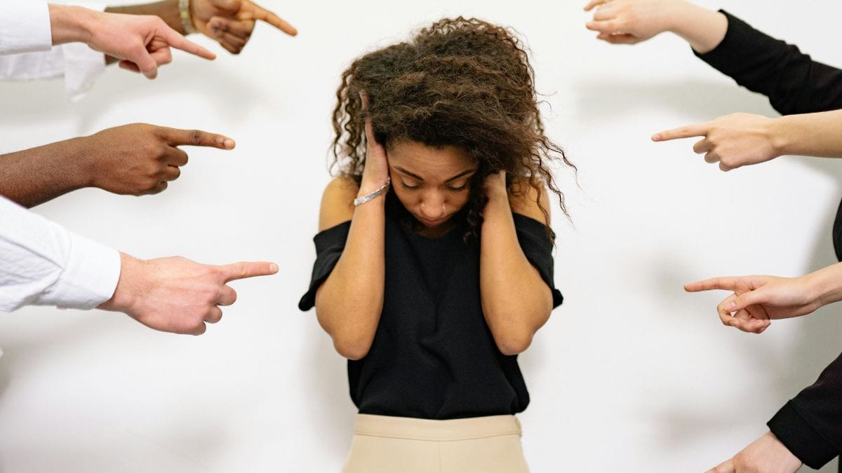 Culpa e autocrítica: sentimento de não estar fazendo o suficiente, mesmo diante do esforço diário/Pexels