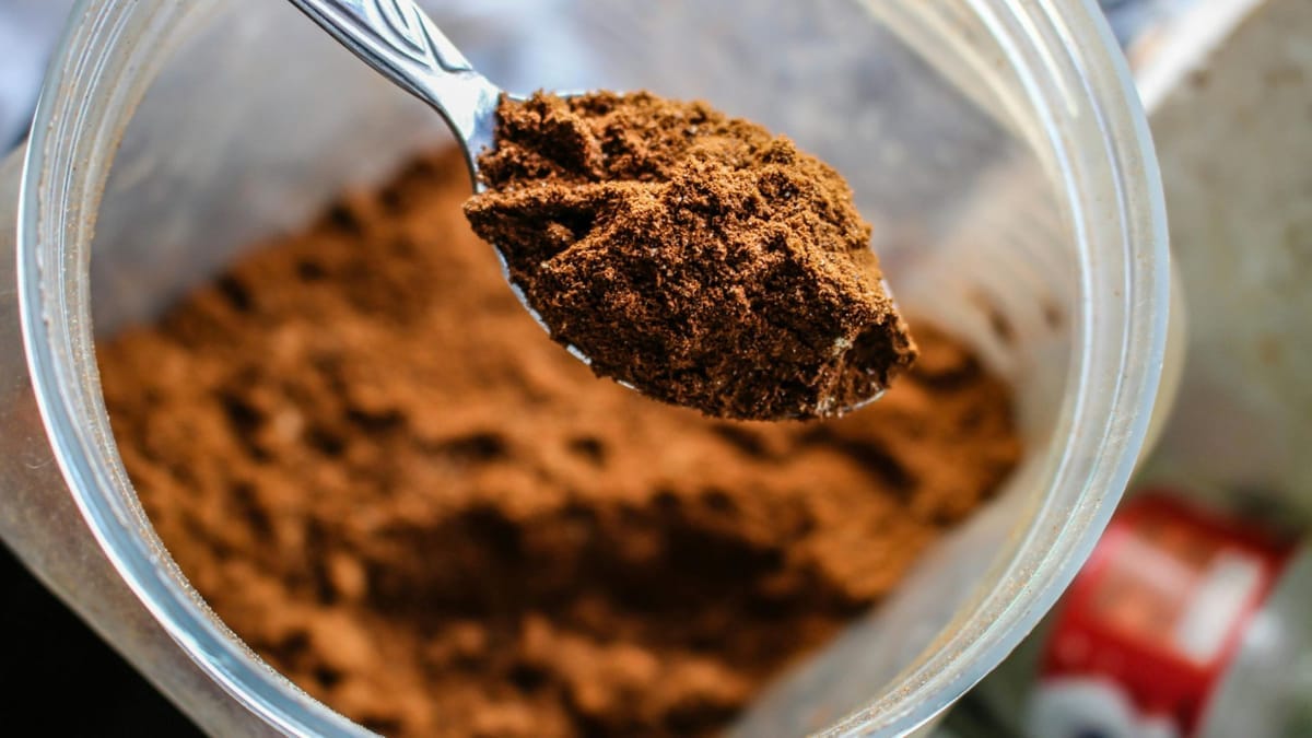 Entre as marcas nacionais reconhecidas pelo ranking está a Baiani Chocolates, que apresenta notas de caramelo, mel e aveia (Samer Daboul/Pexels)