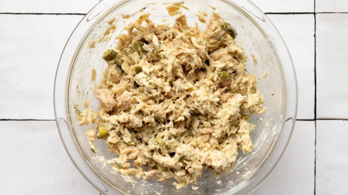 5. Misture bem todos os ingredientes até obter uma pasta cremosa e uniforme/ Alex Aldeborgh/Daisy Beet