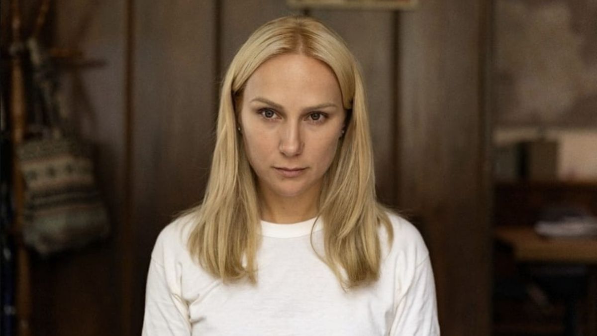 Carol Garcia caracterizada como Elize Matsunaga, protagonista do caso Yoki/ Reprodução Instagram/@ulissescampbell