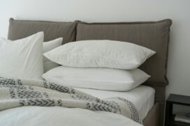 Cabeceiro de cama deixou de ser apenas um detalhe decorativo para se tornar peça-chave na funcionalidade do quarto