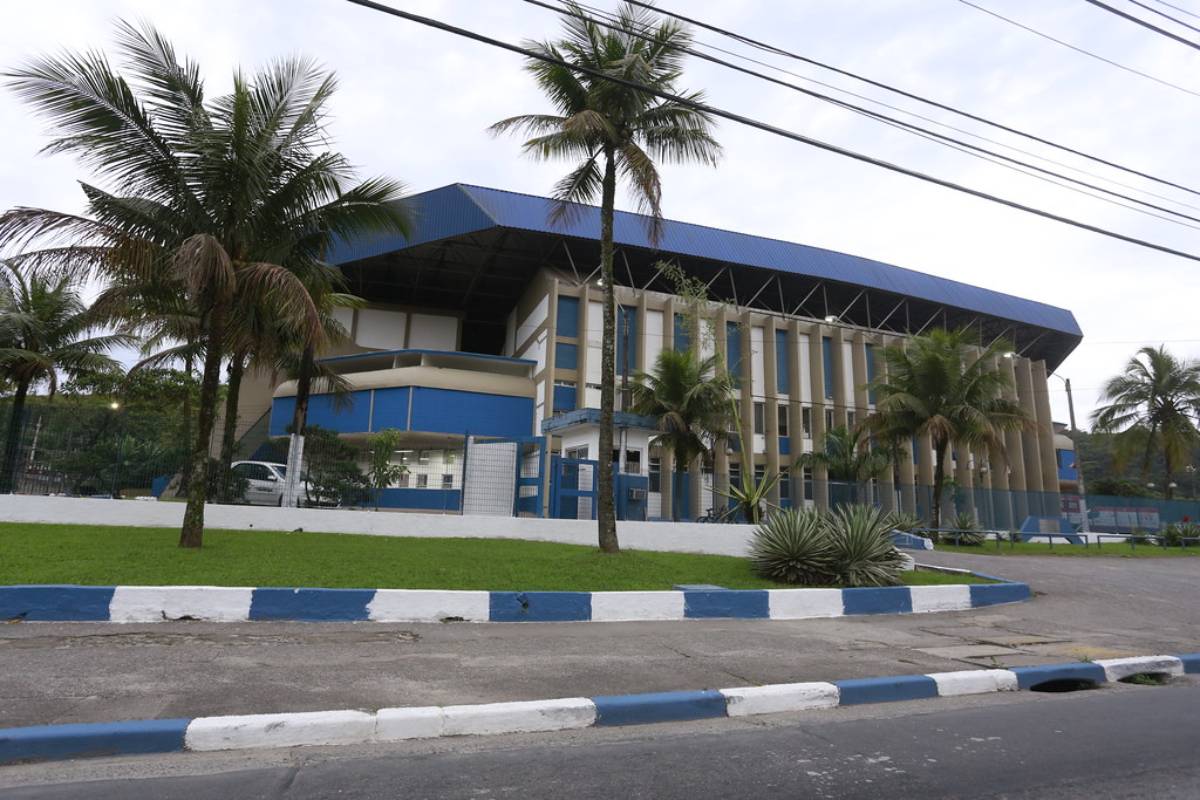 É importante que os interessados levem várias cópias do currículo, que poderão ser entregues para diferentes oportunidades e empresas, além do RG original para cadastro