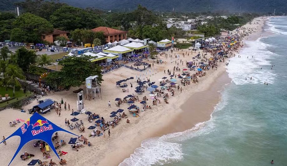 Em cidades que dependem fortemente do turismo, como São Sebastião (foto), a mudança na paisagem tem reflexo direto na economia local / Foto: Divulgação