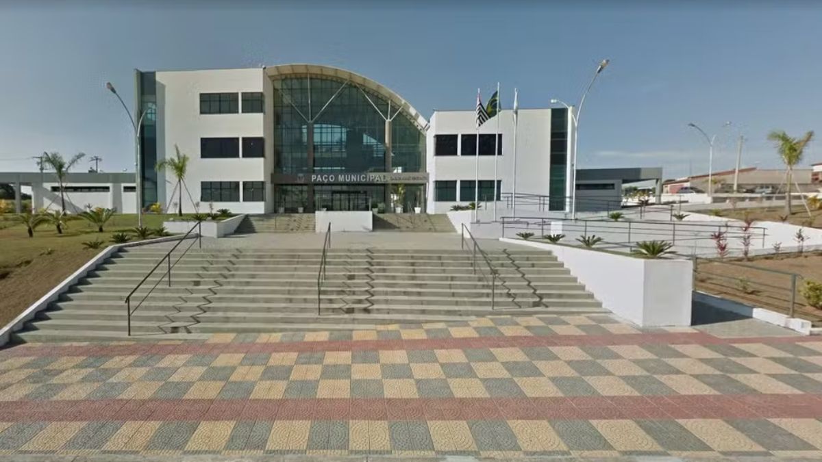 As oportunidades de trabalho abrangem todos os níveis de escolaridade