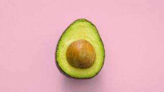 Conheça truque simples que deixa seu Abacate fresco por mais tempo