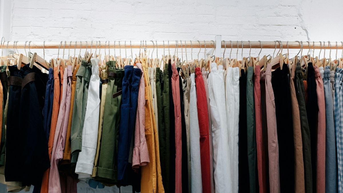 7. Evite compras por impulso Se não deu tempo de se planejar, tudo bem! O fim de ano ainda traz outras oportunidades, como o Natal e as liquidações de janeiro, que podem oferecer descontos tão bons quanto os da Black Friday/Unsplash