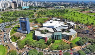 A combinação de infraestrutura moderna, planejamento urbano eficiente e uma forte preservação ambiental tem atraído cada vez mais moradores