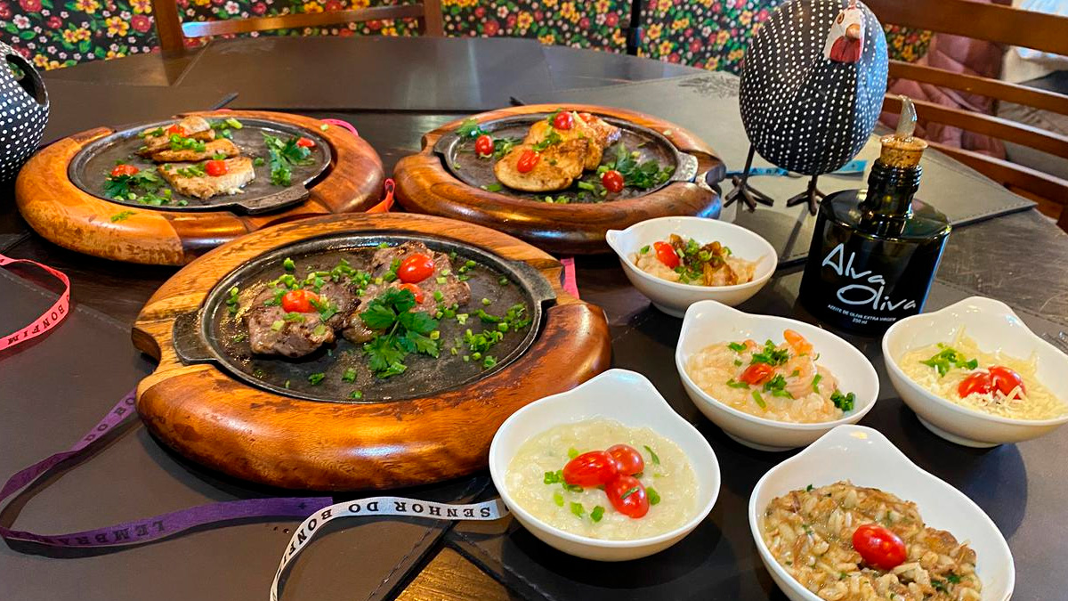 Para quem busca um lugar diferente para jantar em Santos, com boa comida e ambiente acolhedor, o restaurante Dona Angola é uma pedida irresistível