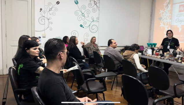Um dos grandes destaques da edição é a parceria com o Senac Santos, que assina a curadoria de parte da programação educativa