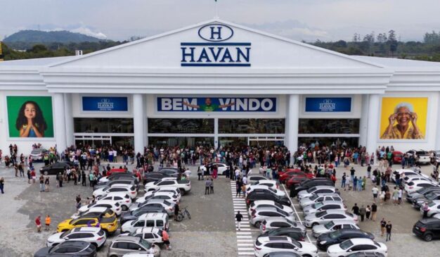 Havan inaugurou nova mega loja no último sábado, e o espaço conta com a famosa Estátua da Liberdade
