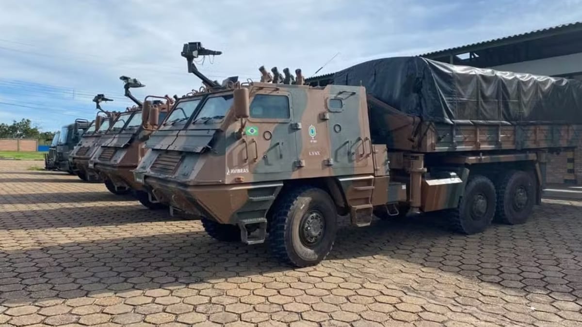 Tropas e equipamentos de diferentes regiões do país estão sendo enviados para a capital de Roraima