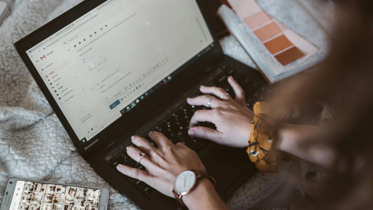 Plataforma indica quando uma conta aparece entre as violações registradas/Pexels
