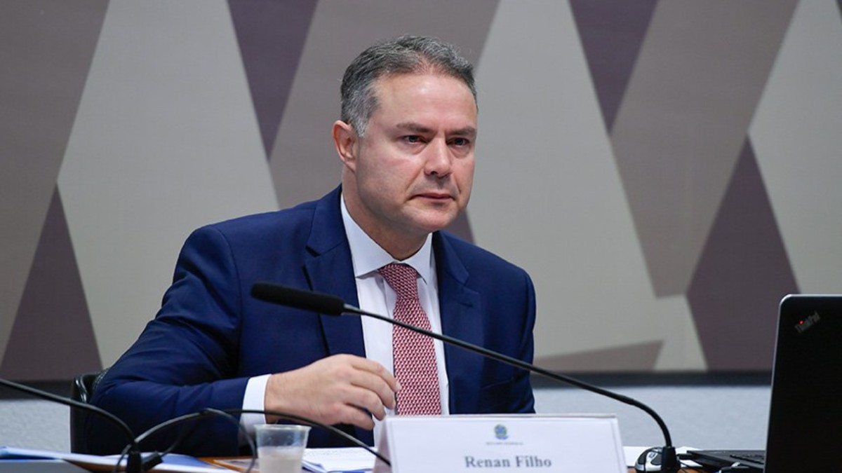 Renan contou ainda que recebeu convite do presidente Lula para se hospedar em um navio da Marinha