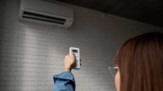 Técnicos explicam como pequenos ajustes no uso do ar-condicionado podem reduzir o consumo e prolongar a vida útil do aparelho