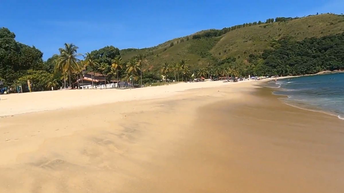 Uma das características mais populares de Paúba é que o espaço é muito procurado por surfistas (Vida de Praieiro/Youtube/Reprodução)