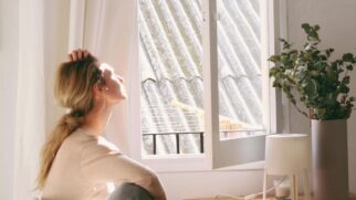Pessoas que apreciam a solitude conseguem reconhecer melhor suas próprias emoções