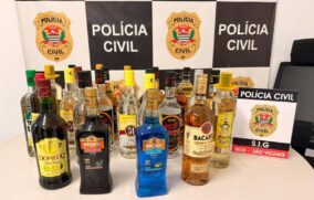 Questionado sobre a origem das garrafas, o responsável pelo estabelecimento afirmou não possuir mais as notas fiscais, alegando que estas estavam antigas e parcialmente apagadas