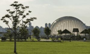 O palco, chamado de "Economia Verde" e com patrocínio exclusivo do grupo Cosan, também receberá CEOs de grandes empresas