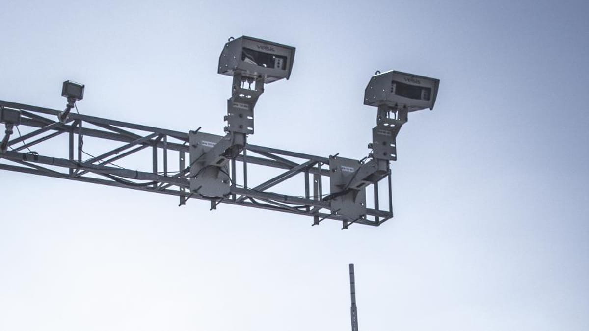 A instalação do radar foi motivada por centenas de reclamações de moradores, que relatavam ruídos constantes durante o dia e a noite