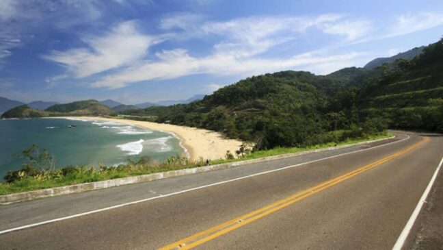 RIo-Santos é considerada a rodovia mais bonita do Brasil