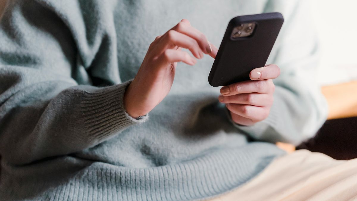 Com o Wi-Fi desativado, o telefone não envia continuamente seu identificador de rede, aumentando a privacidade/Pexels