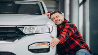 A união europeia finalmente regulamentou a lanterna dianteira dos automóveis