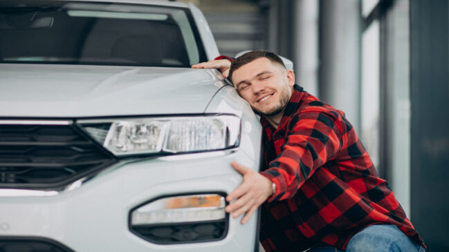 A união europeia finalmente regulamentou a lanterna dianteira dos automóveis
