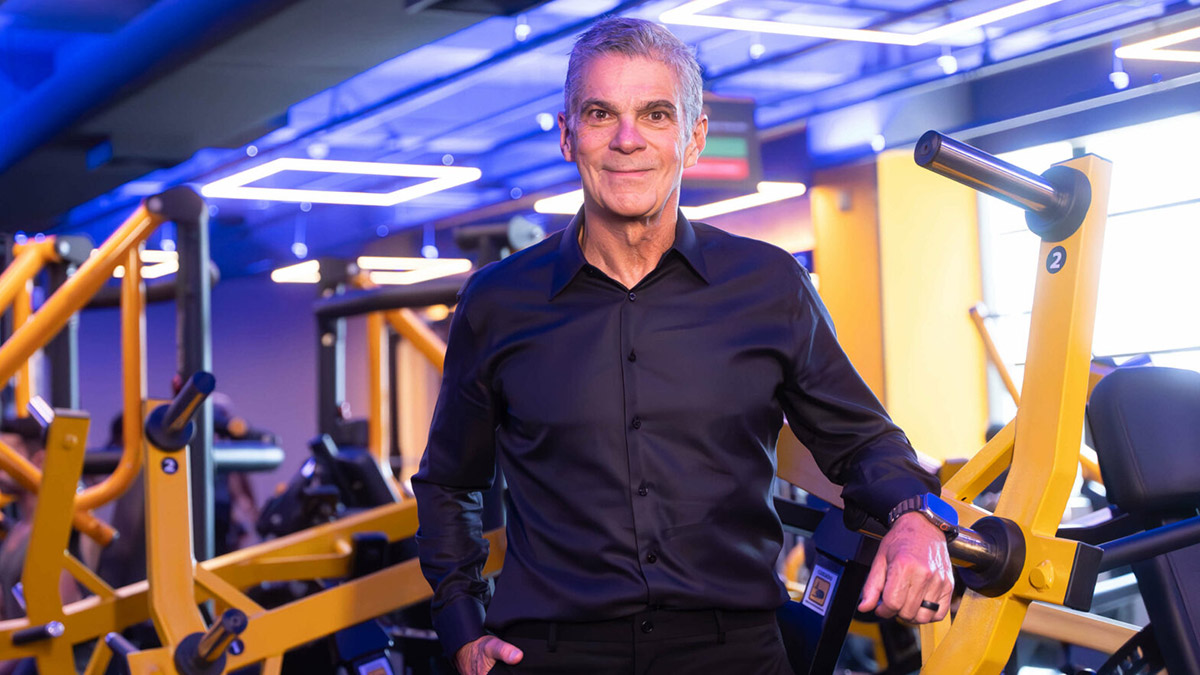 Conheça a história de Edgard Corona, dono da Bio Ritmo e da Smart Fit