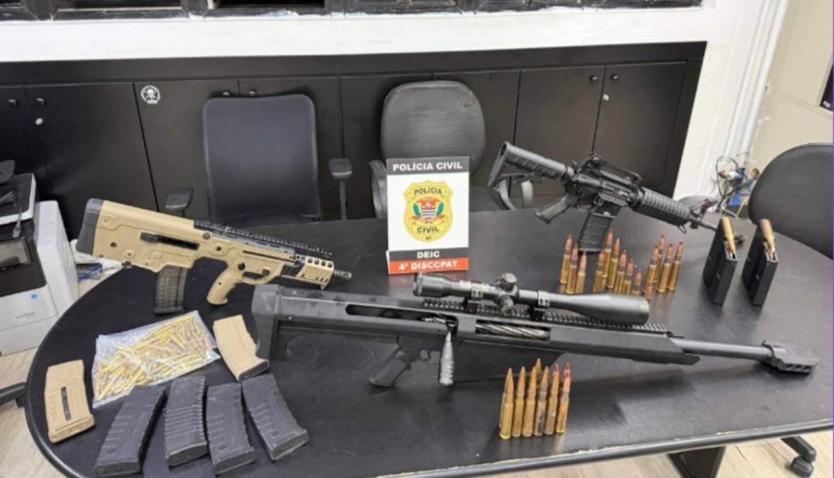 Em um imóvel discreto no Campo Limpo, zona sul da capital, policiais prenderam um casal que usava o endereço como ponto estratégico para planejar ataques com fuzis e veículos blindados