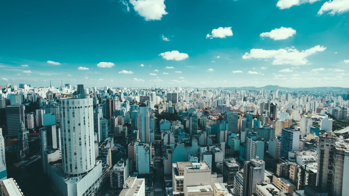 São espaços de lazer, convivência, esporte e descanso. E quanto mais acesso a esse tipo de ambiente, mais qualidade de vida a população tem / Pixabay