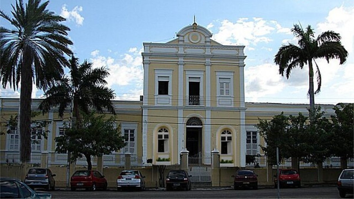 Santa Casa de Misericórdia de Sobral integra o patrimônio histórico local e simboliza décadas de cuidado, memória e tradição na cidade / Levinepo~commonswiki/Wikimedia Commons