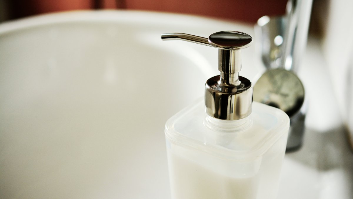 Por ser biodegradável, o ácido cítrico é opção sustentável para substituir produtos químicos mais fortes / Pixabay