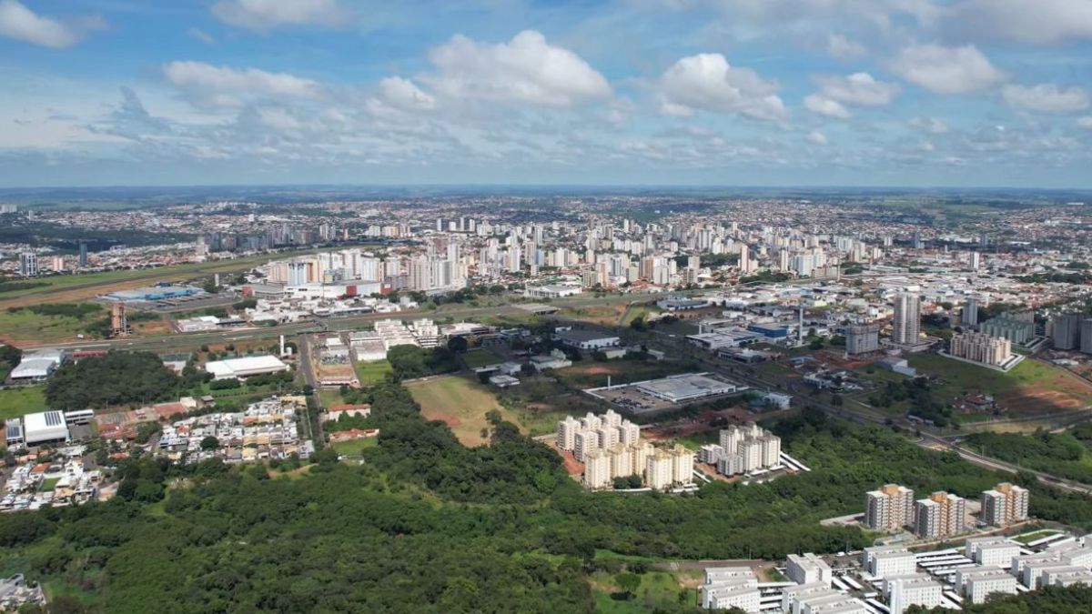 Quem chega a Bauru percebe: o clima é leve, as pessoas são simpáticas e o cotidiano parece fluir de maneira equilibrada