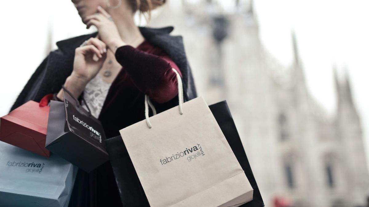 Defina um orçamento estabeleça o limite máximo para evitar compras por impulso/Pexels