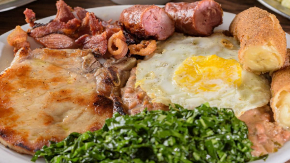 Virado à paulista, clássico da culinária regional, é destaque nos restaurantes da cidade/ Reprodução Instagram/@cantina605