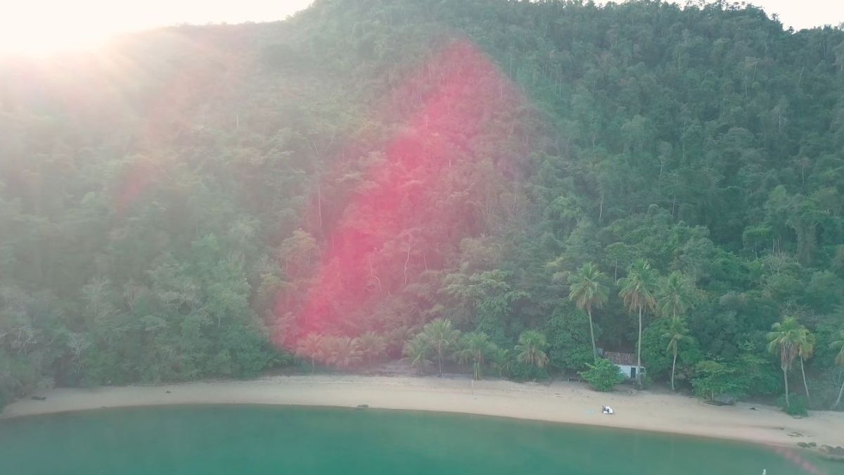 Sua sombra natural e vista privilegiada atraem visitantes que buscam paz e contemplação