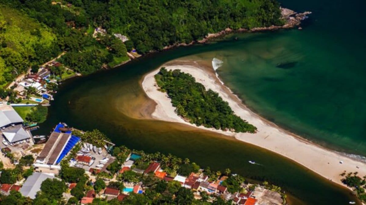 Barra do Una atrai visitantes com praias preservadas e clima familiar / Divulgação