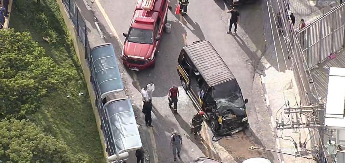 O caso ocorreu por volta das 7h37, na Avenida Palmira Rossi, altura do número 306, no bairro Recreio São Jorge