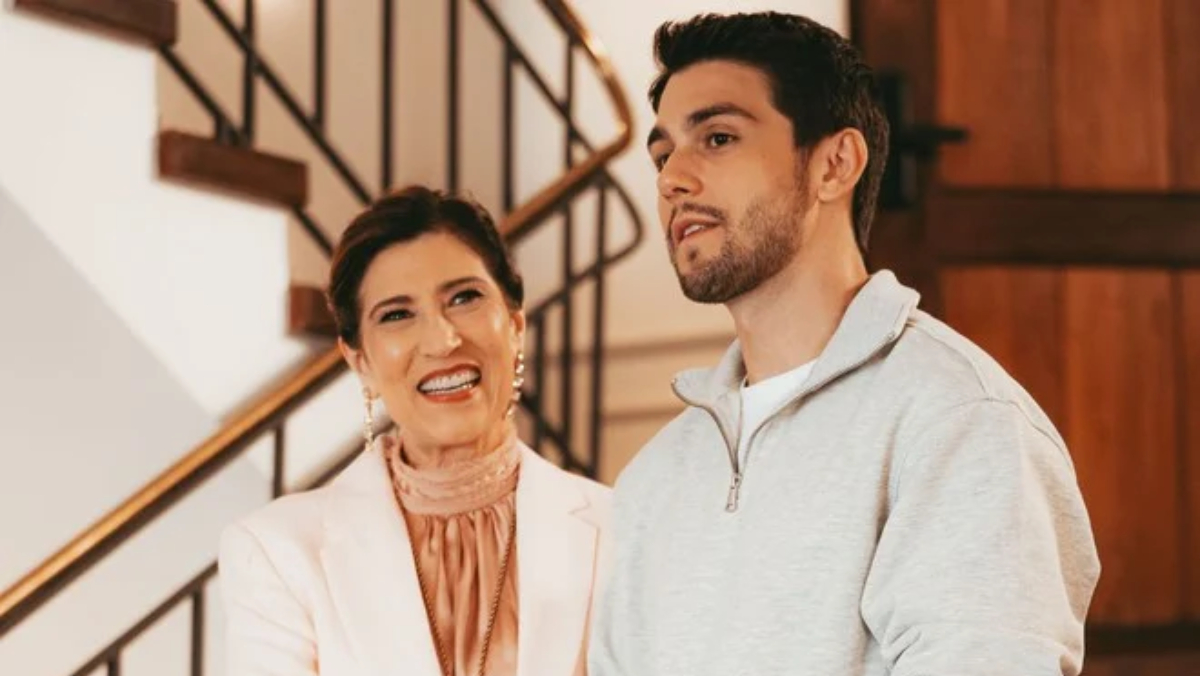 A emissora estreou recentemente sua primeira novela vertical