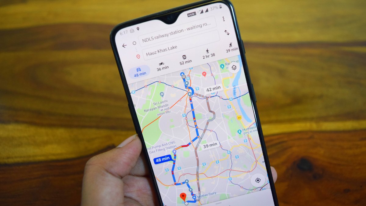 Com atualizações em tempo real, o Google Maps ajuda a evitar congestionamentos e economizar tempo / Pixabay
