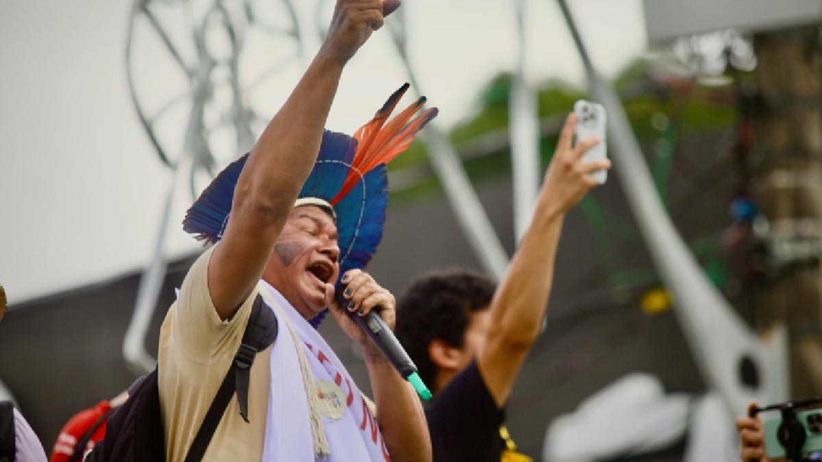 A marcha foi organizada por integrantes da Cúpula dos Povos e da COP das Baixadas