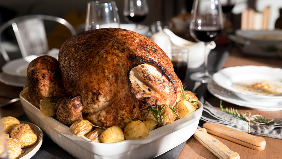 Entre panetones, espumantes e enfeites, um item costuma ser presença garantida nas ceias: o chester.