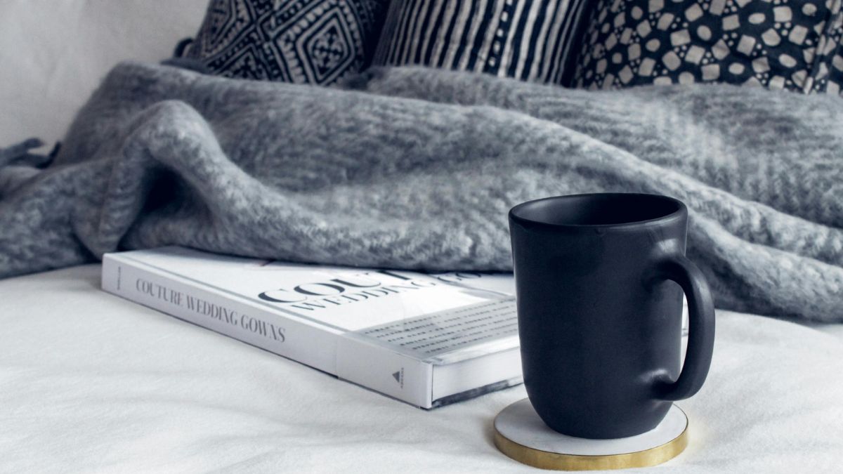 Elevar a temperatura corporal antes de se deitar ajuda o corpo a se ajustar mais rapidamente ao ambiente frio, proporcionando uma sensação imediata de bem-estar/Pexels