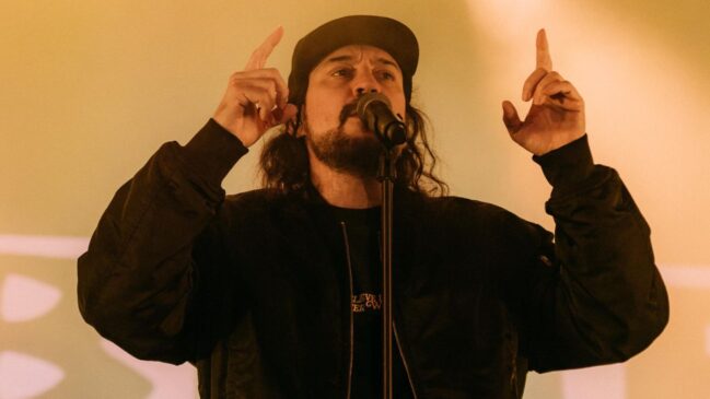 O cantor e compositor Gabriel O Pensador