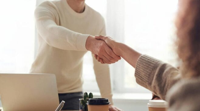 Além de oferecer salários acima da média nacional, a Vale disponibiliza benefícios considerados atrativos para seus colaboradores