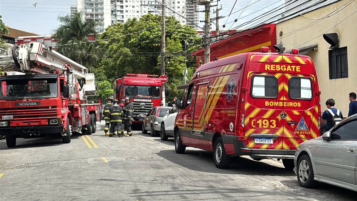 Outras autoridades ligadas à saúde, como o Samu, e à segurança pública, como a Polícia, também estão presentes na ocorrência. Até o momento, não há informações sobre a presença de vítimas/ Jonatas Oliveira - DL