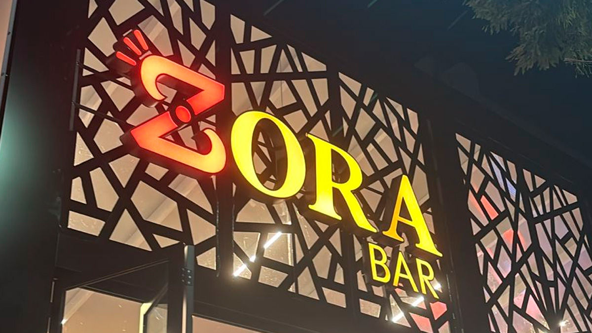 A cena gastronômica de Santos ganhou um novo endereço para quem busca boa comida, música e entretenimento.