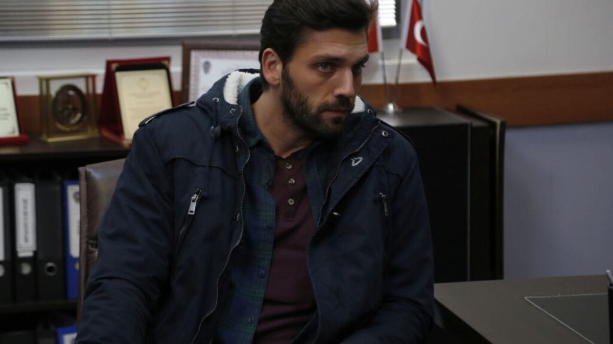 ALI ARHAN (Can Nergis) em 'Mãe' / Divulgação/Record